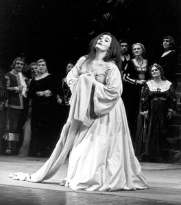 Joan-Sutherland-in-Lucia